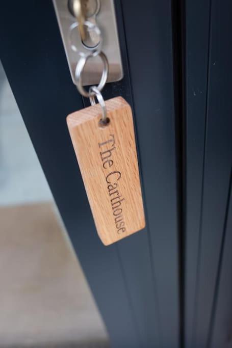 The Cart House - Beautiful Contemporary Barn - Hot Tub Apartment Bridgnorth