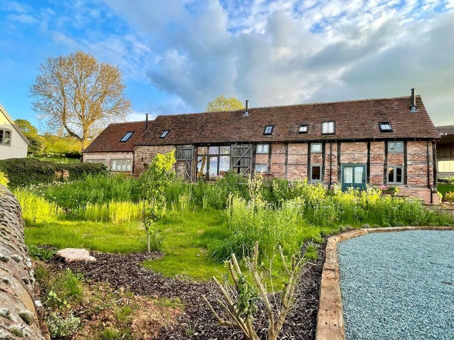 The Cart House - Beautiful Contemporary Barn - Hot Tub Apartment